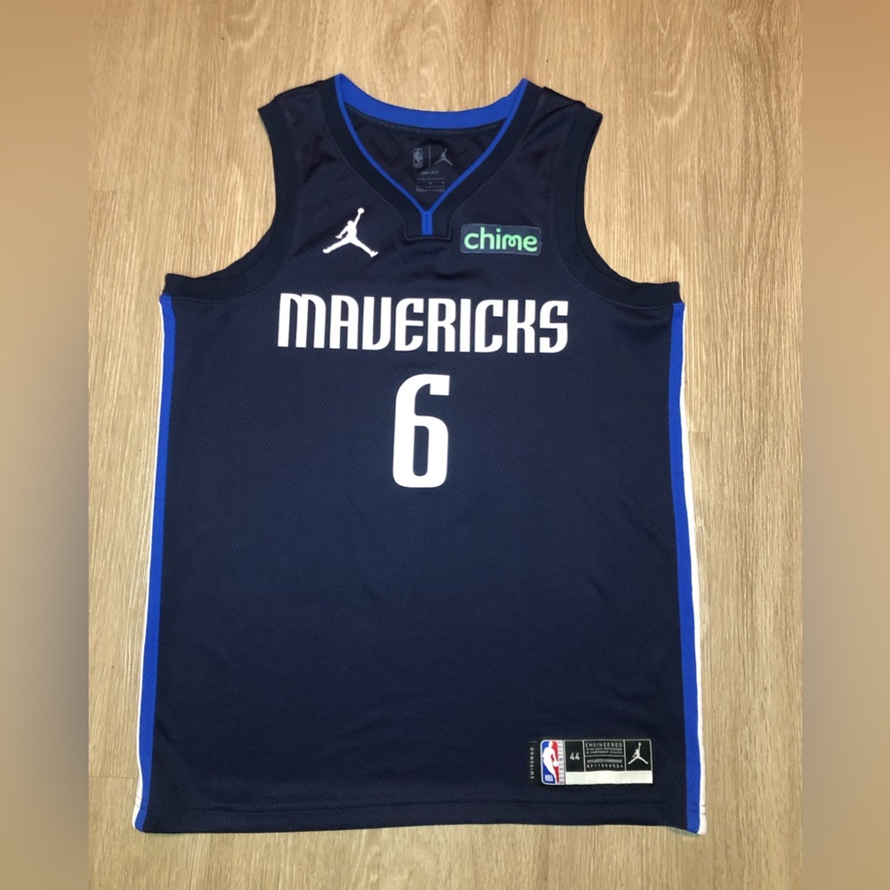 Authentic Jordan x NBA Kristaps Porzingis #6 Dallas Mavericks Jersey Men's LARGE